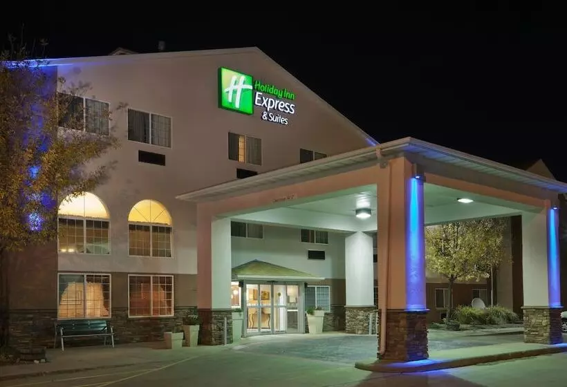Holiday Inn Express Hotel & Suites Pierre Fort Pierre, An Ihg