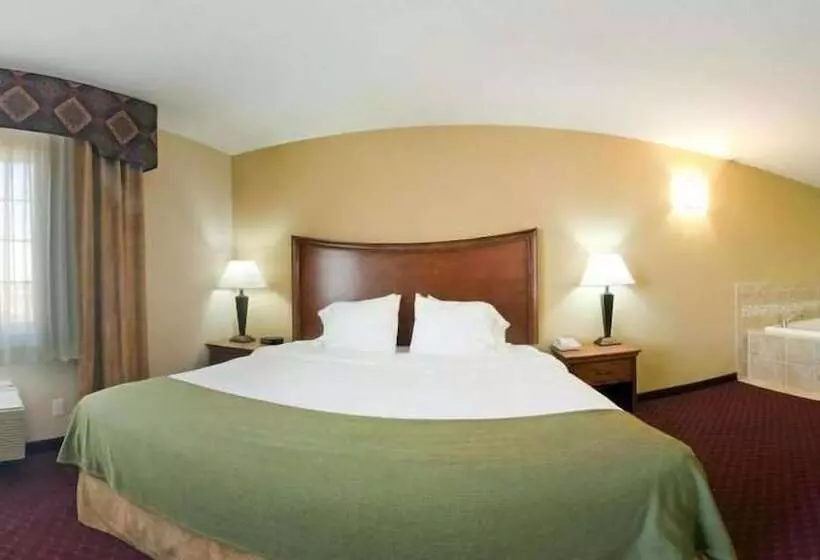 Holiday Inn Express Hotel & Suites Pierre Fort Pierre, An Ihg