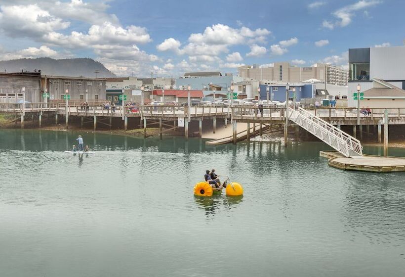 Holiday Inn Express Hotel & Suites Seaside Convention Center, An Ihg