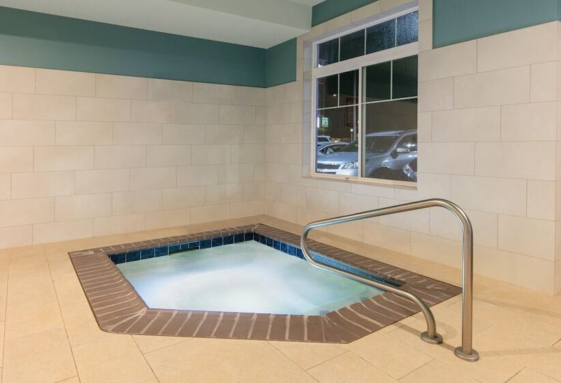 Holiday Inn Express Hotel & Suites Seaside Convention Center, An Ihg