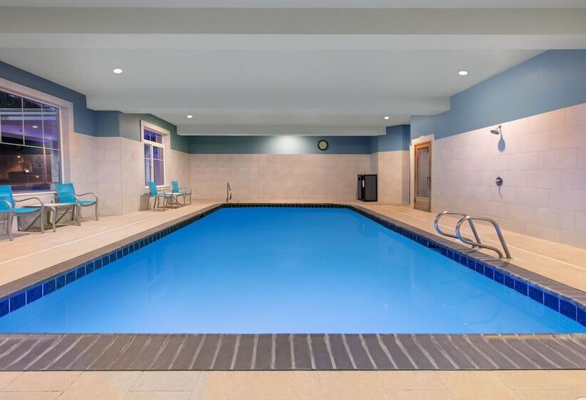 Holiday Inn Express Hotel & Suites Seaside Convention Center, An Ihg