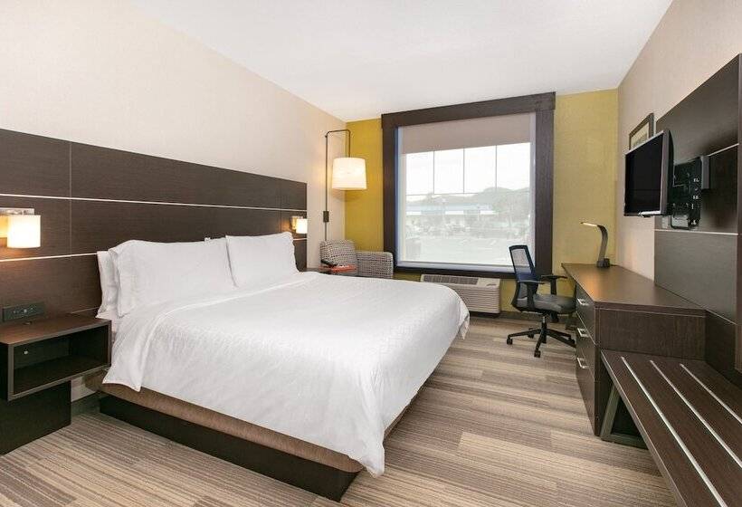Holiday Inn Express Hotel & Suites Seaside Convention Center, An Ihg