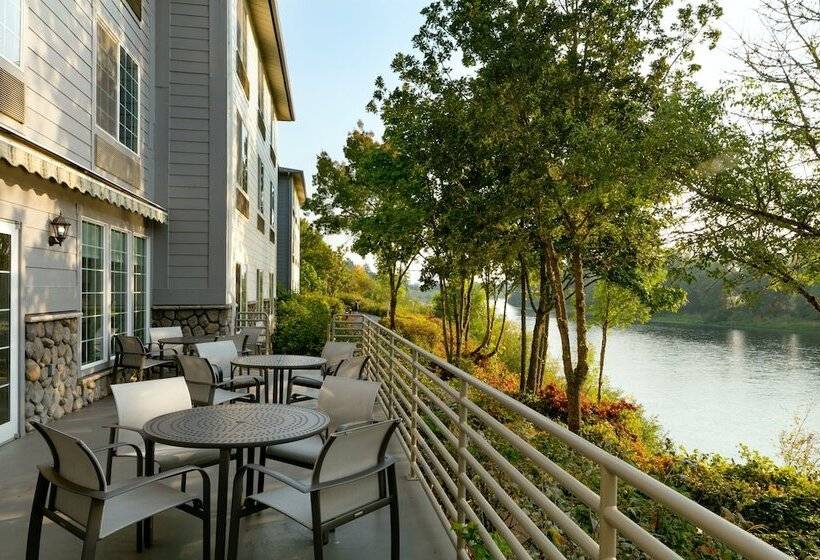 Отель Holiday Inn Express Corvallis On The River, An Ihg