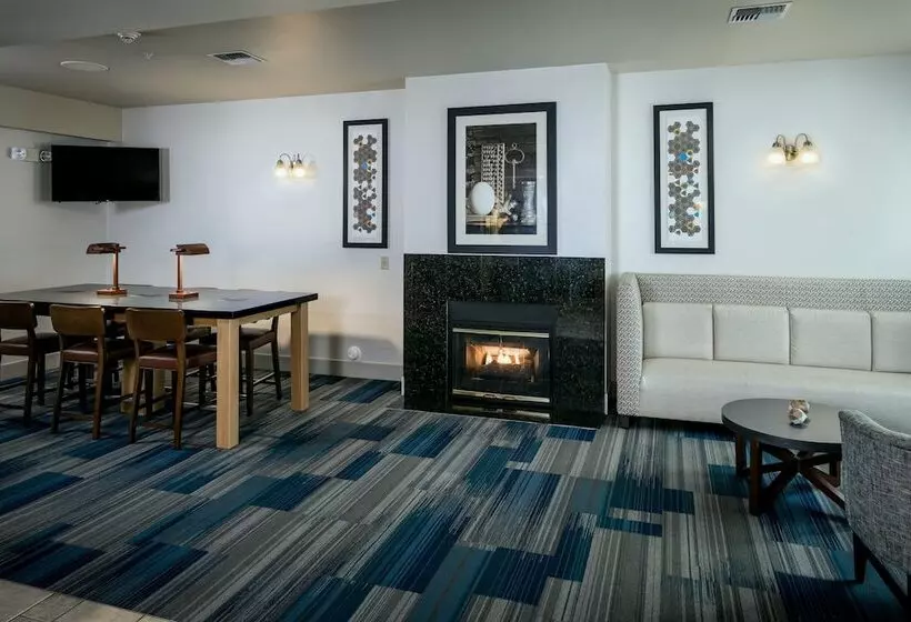 Отель Holiday Inn Express Corvallis On The River, An Ihg