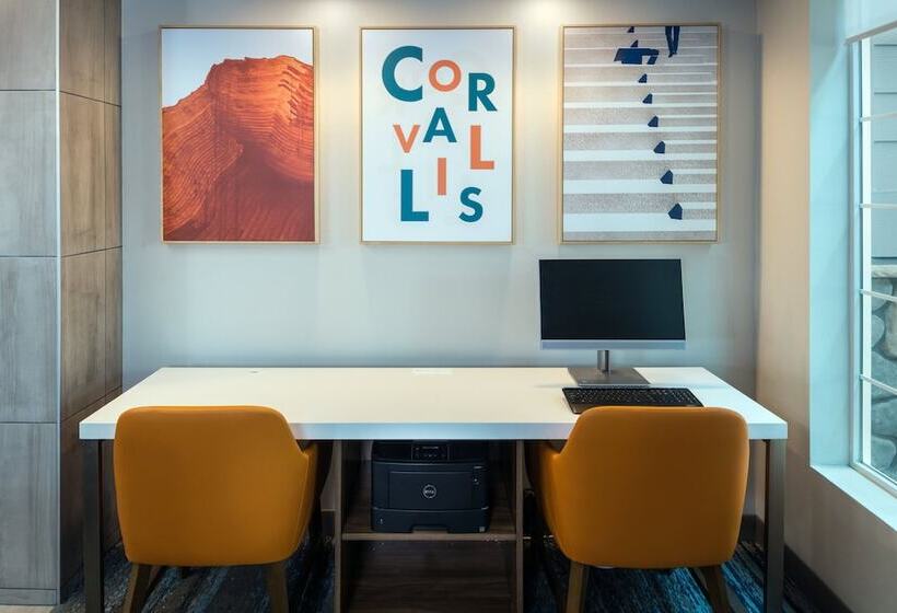 Отель Holiday Inn Express Corvallis On The River, An Ihg