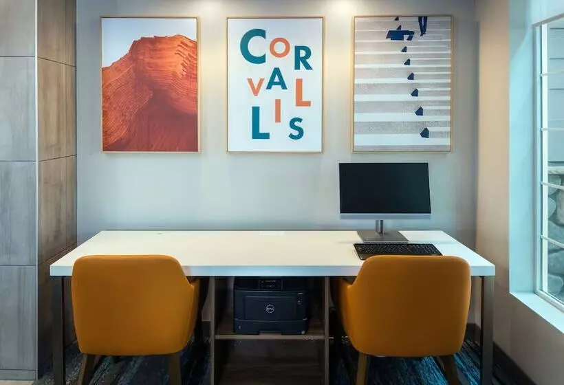 Отель Holiday Inn Express Corvallis On The River, An Ihg