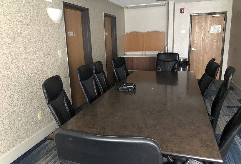 ホテル Holiday Inn Express Mt. Vernon, An Ihg