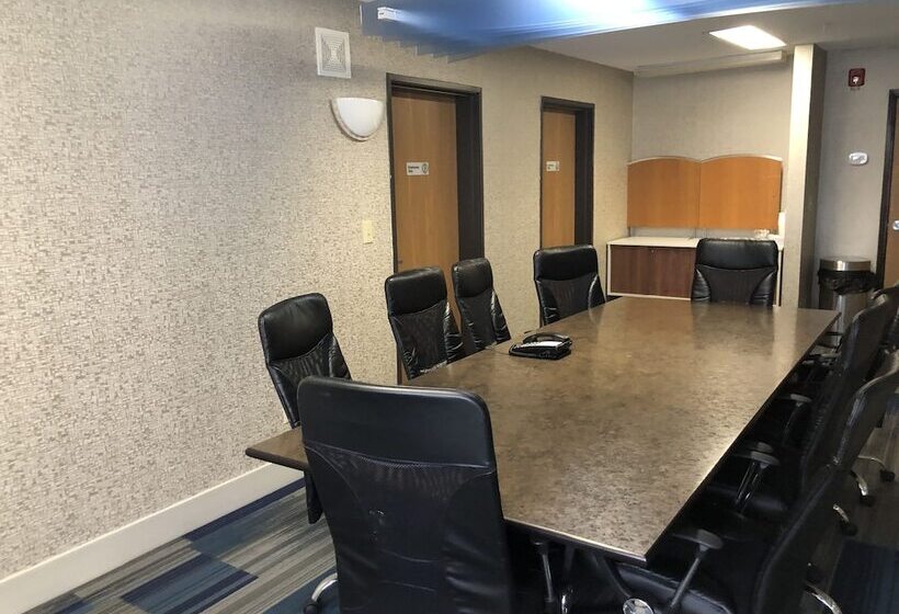 ホテル Holiday Inn Express Mt. Vernon, An Ihg