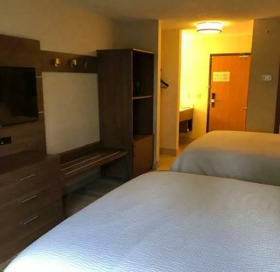 בית מלון כפרי Holiday Inn Express Mt. Vernon, An Ihg