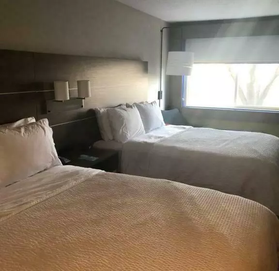 בית מלון כפרי Holiday Inn Express Mt. Vernon, An Ihg