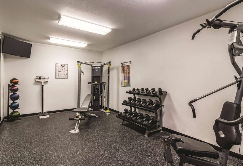 فندق La Quinta By Wyndham Fargo Medical Center