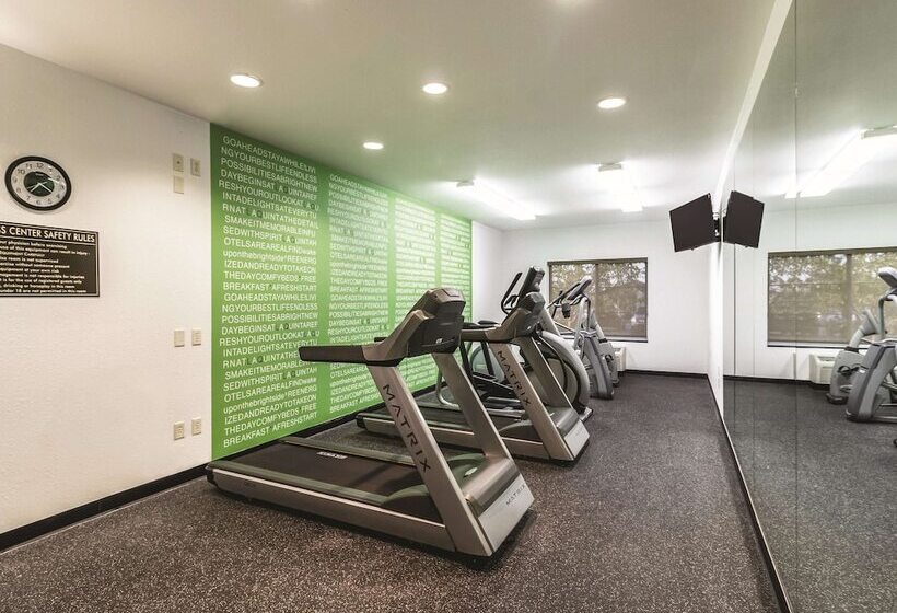 فندق La Quinta By Wyndham Fargo Medical Center