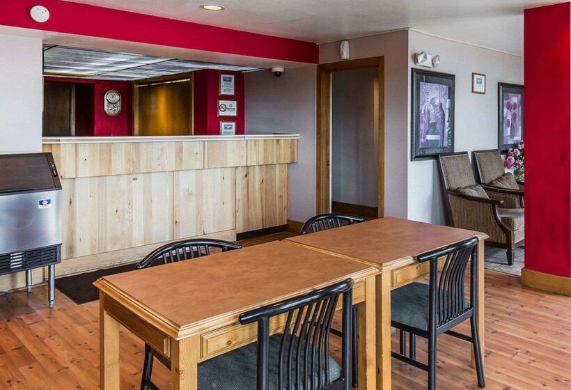 בית מלון כפרי Rodeway Inn Billings Logan Intl Airport Near St Vincent Hospital