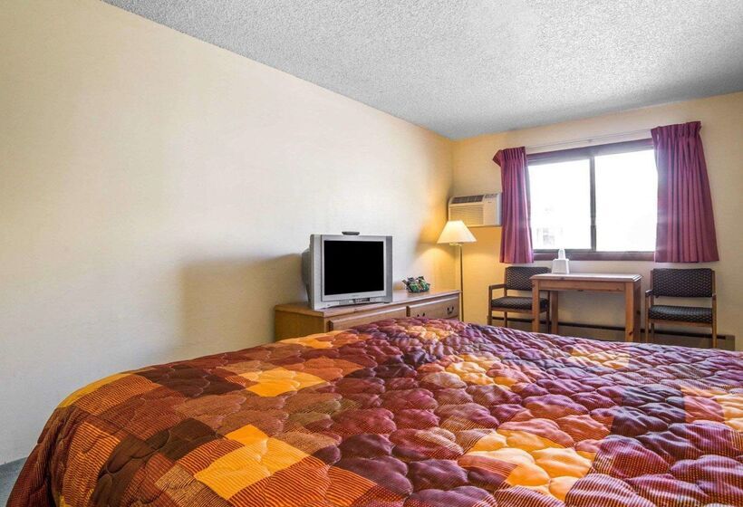 בית מלון כפרי Rodeway Inn Billings Logan Intl Airport Near St Vincent Hospital