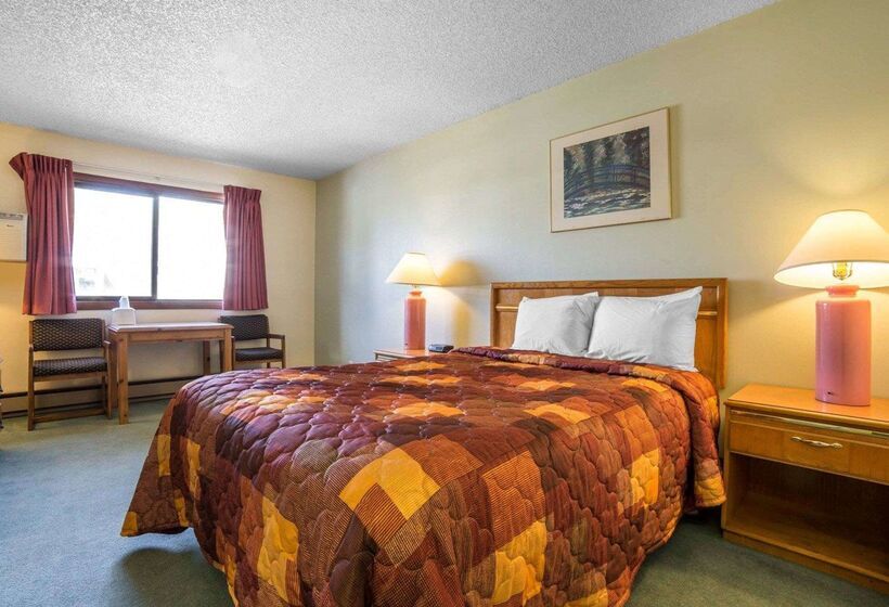 בית מלון כפרי Rodeway Inn Billings Logan Intl Airport Near St Vincent Hospital
