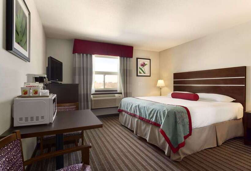هتل Super 8 By Wyndham Saskatoon Near Downtown