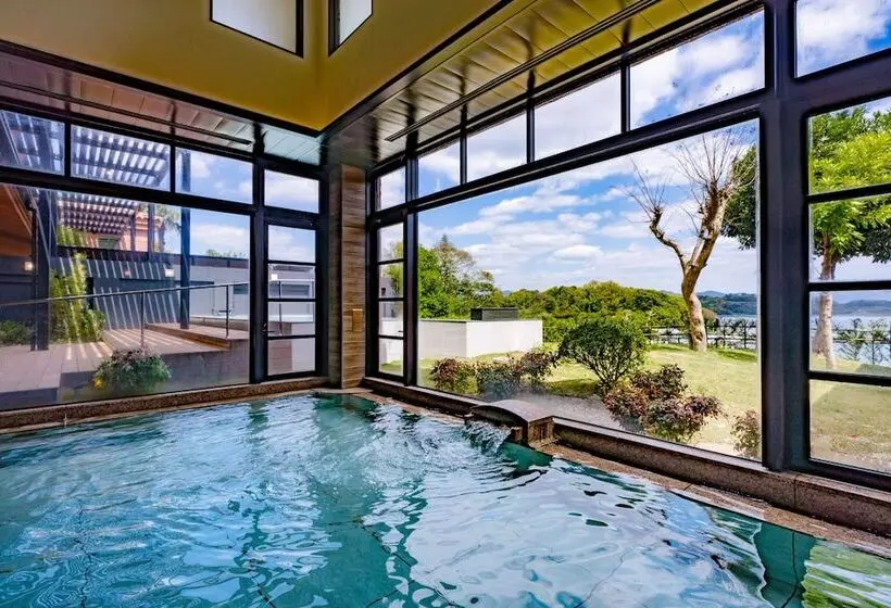 Отель Ooedo Onsen Monogatari Premium Saikaibashi