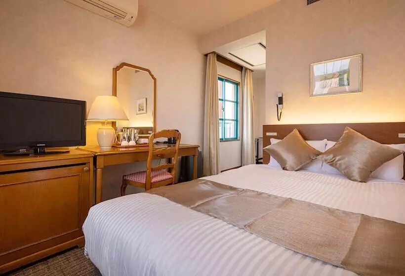 Отель Ooedo Onsen Monogatari Premium Saikaibashi