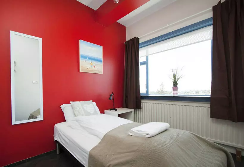 هتل Thor Guesthouse  Skolavordustigur