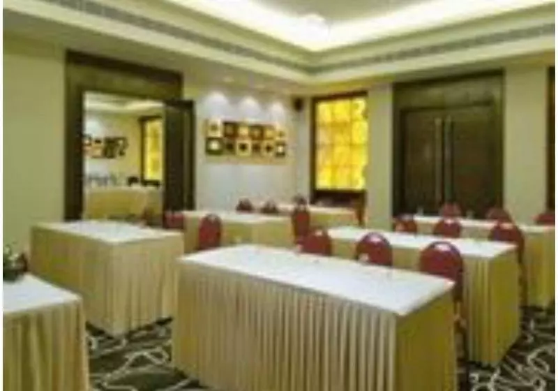 Hotel Vivanta Vijayawada M G Road
