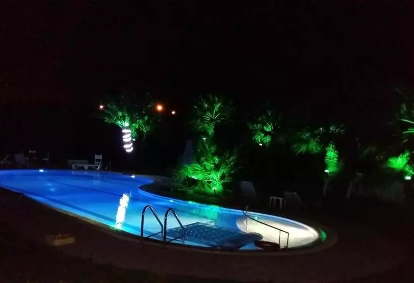 בית מלון כפרי Argo