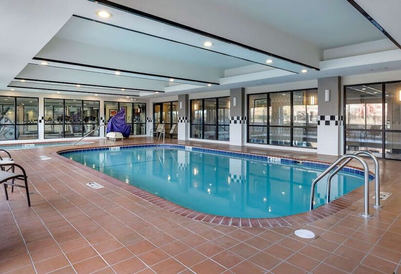 酒店 Best Western Plus Castlerock Inn & Suites