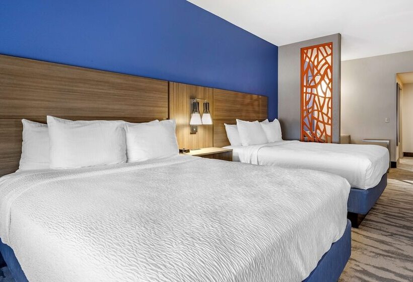 酒店 Best Western Plus Castlerock Inn & Suites