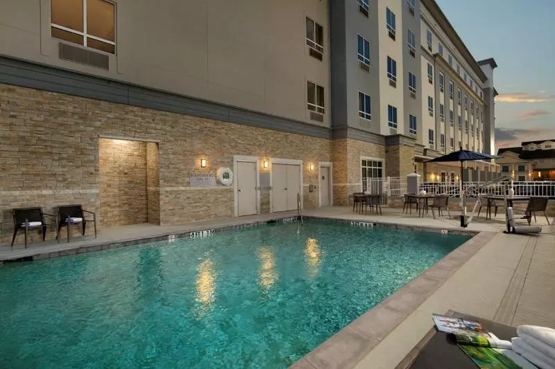 هتل Courtyard By Marriott Houston Kemah