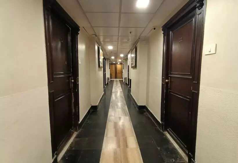هتل Highway Inn Andheri East