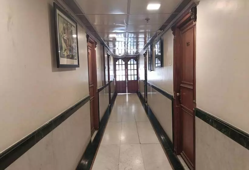 هتل Highway Inn Andheri East
