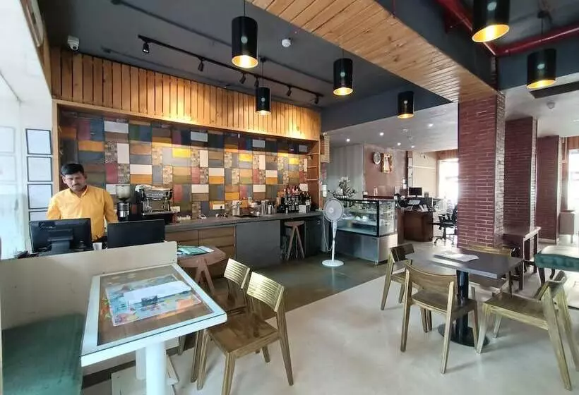 هتل Highway Inn Andheri East