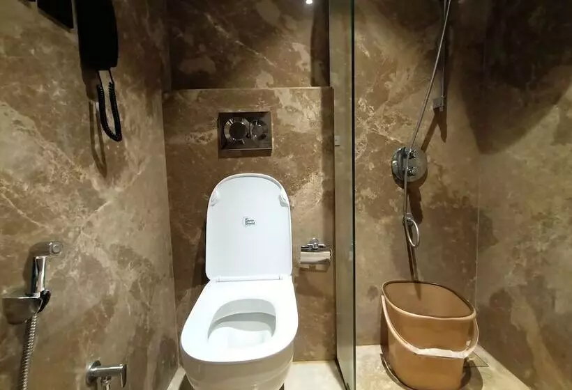 هتل Highway Inn Andheri East