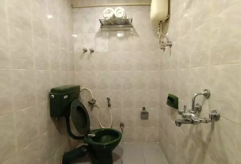هتل Highway Inn Andheri East