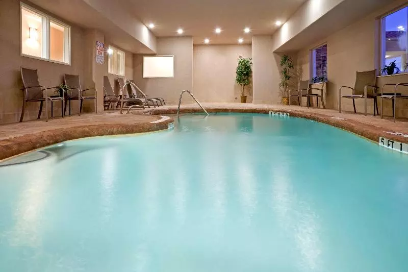 Holiday Inn Express Hotel & Suites Cedar Hill, An Ihg