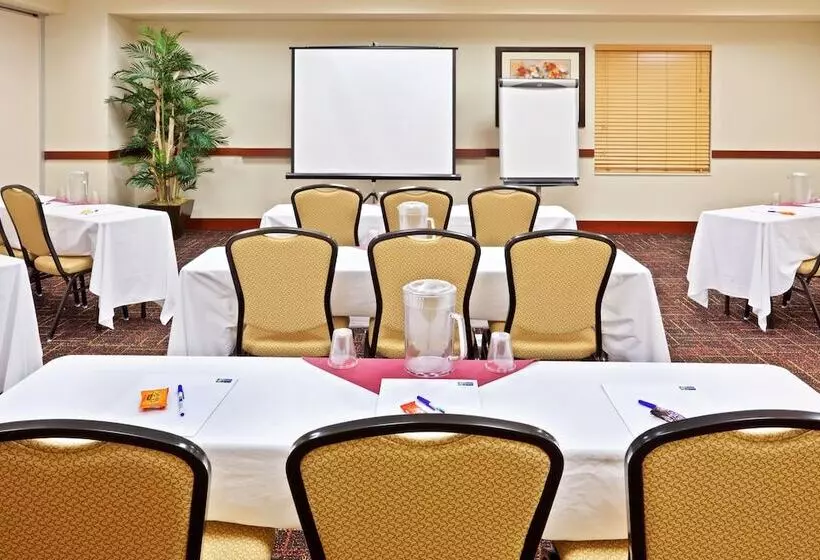 Holiday Inn Express Hotel & Suites Chehalis   Centralia, An Ihg