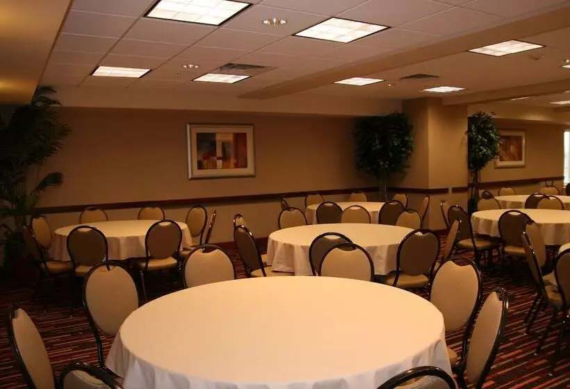 Holiday Inn Express Hotel & Suites Chehalis   Centralia, An Ihg