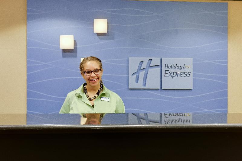 Holiday Inn Express Hotel & Suites Huntsville, An Ihg