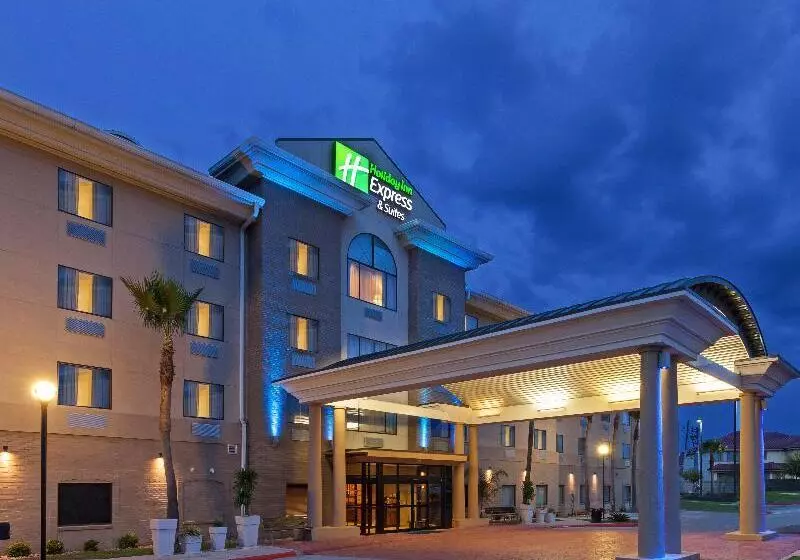 ホテル Holiday Inn Express & Suites   Laredo Event Center Area, An Ihg