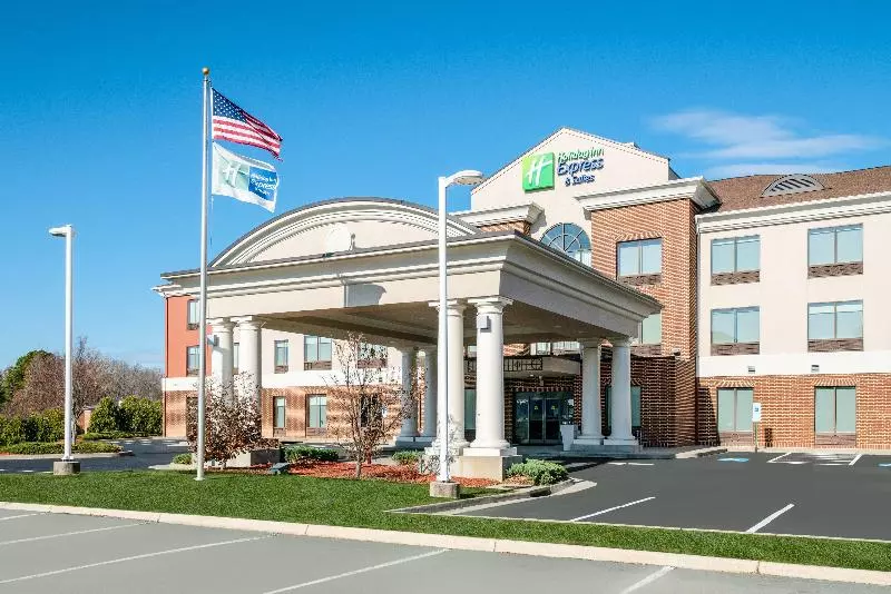 Holiday Inn Express Hotel & Suites Tappahannock, An Ihg