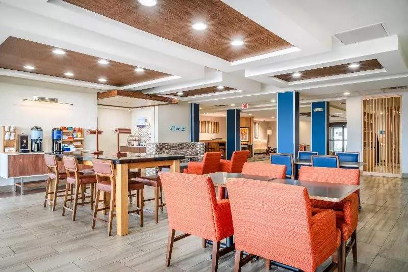 Holiday Inn Express Hotel & Suites Tappahannock, An Ihg