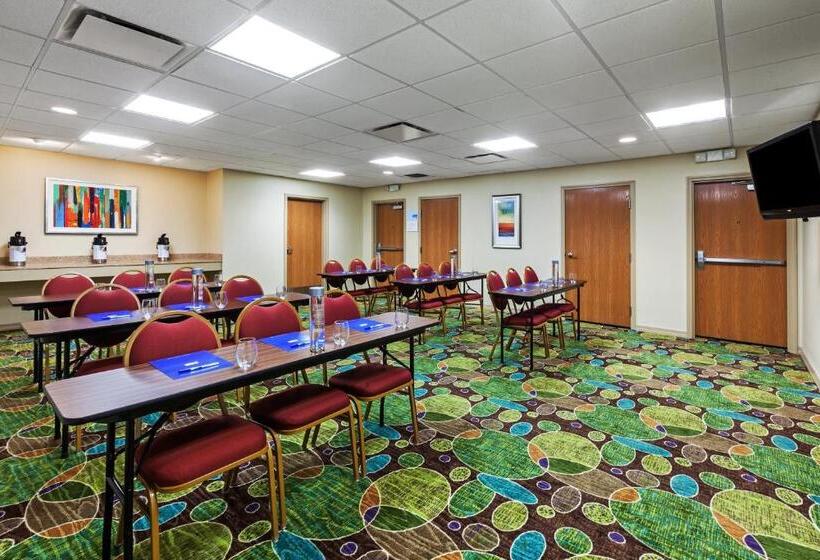 Отель Holiday Inn Express & Suites   Pharr, An Ihg