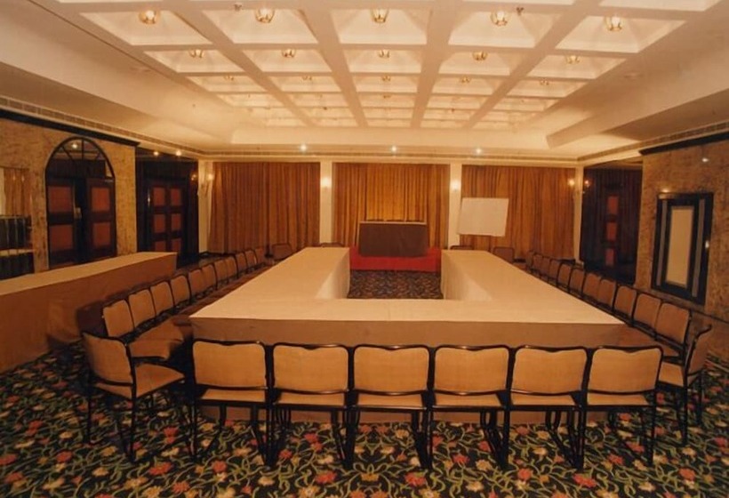 בית מלון כפרי Kamat Lingapur