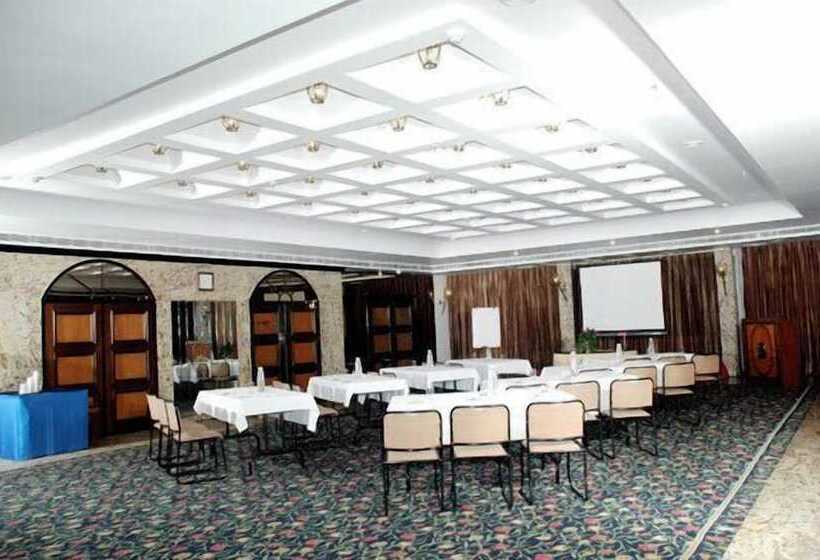 בית מלון כפרי Kamat Lingapur