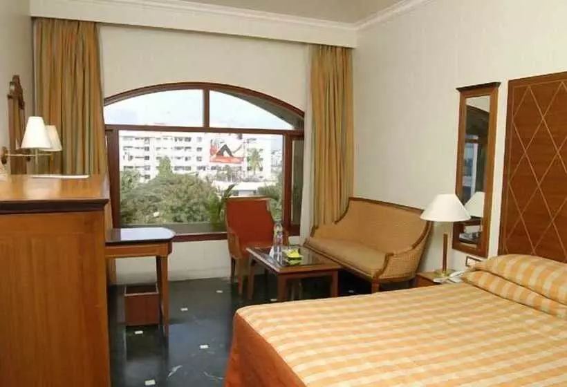 هتل Kamat Lingapur