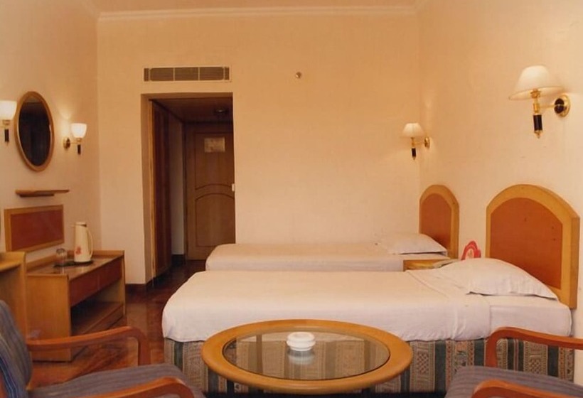 בית מלון כפרי Kamat Lingapur