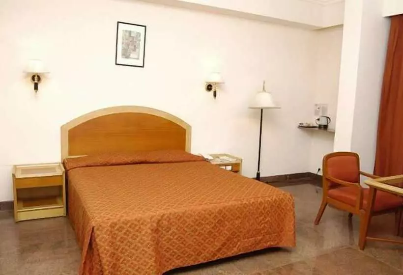 هتل Kamat Lingapur