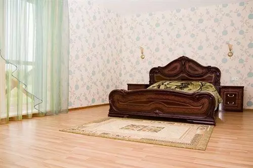 هتل Sraige