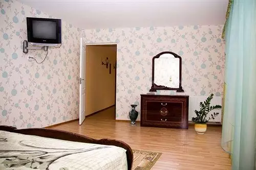 هتل Sraige