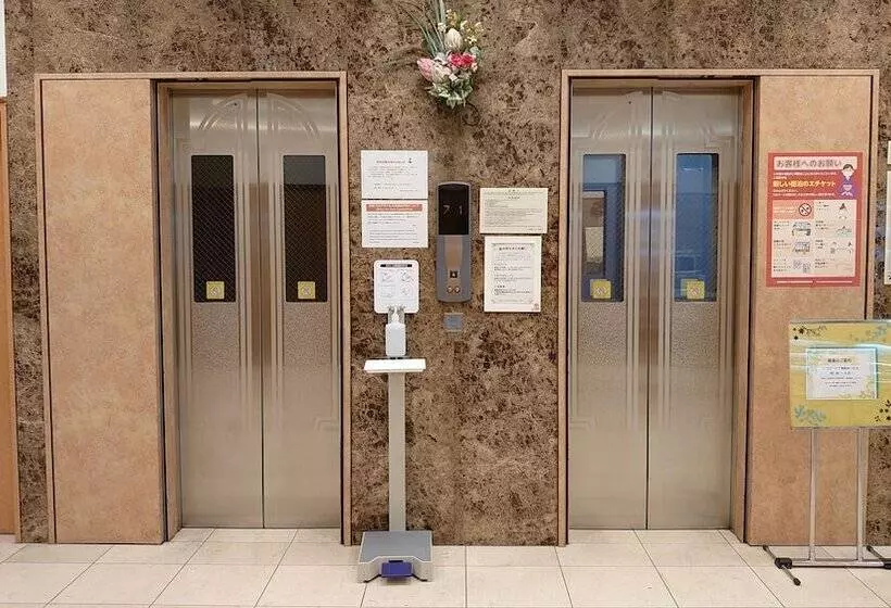 Отель Toyoko Inn Kagoshima Tenmonkan No2