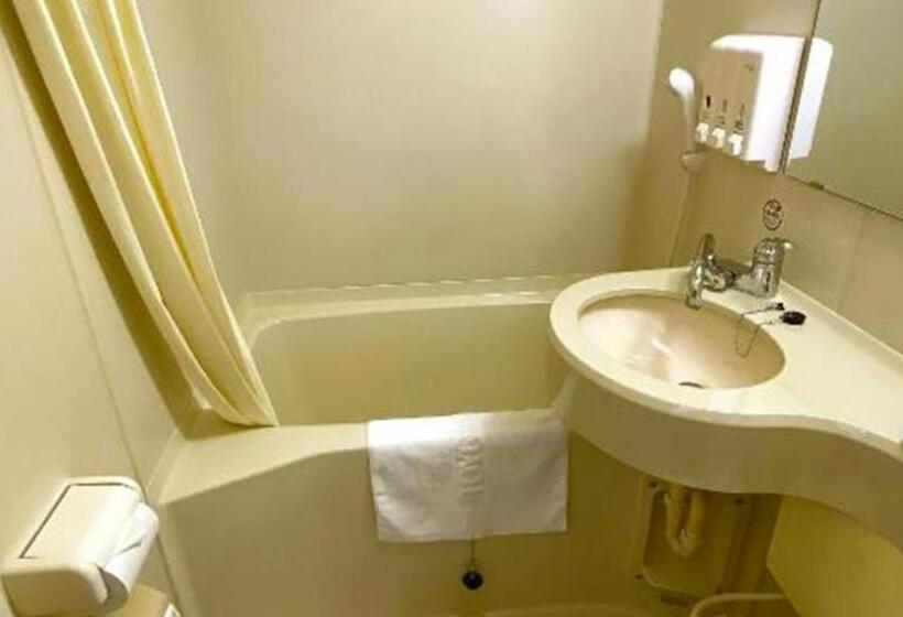 בית מלון כפרי Toyoko Inn Osaka Nanba